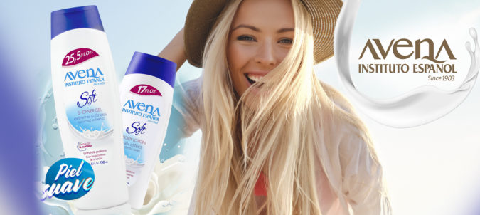 chica con productos de avena